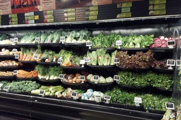 In che modo l'etichetta elettronica per scaffali YALATECH riduce gli sprechi alimentari nella vendita al dettaglio